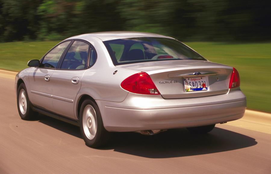  Ford Taurus 2000 года  (фото 71 из 92)